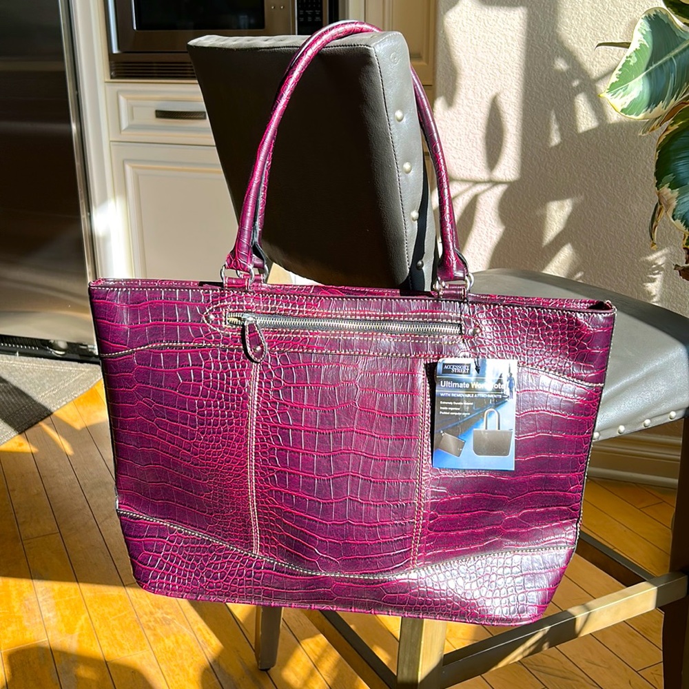 Accessory Street Ultimate Work Tote Burgundy Croc Embossed Laptop Bag‎ NWT